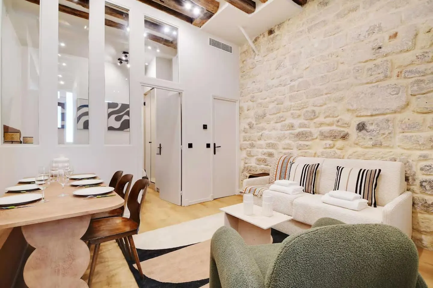 Apartamento Les Halles - Grands Boulevards Stylish 2Br - 6P París